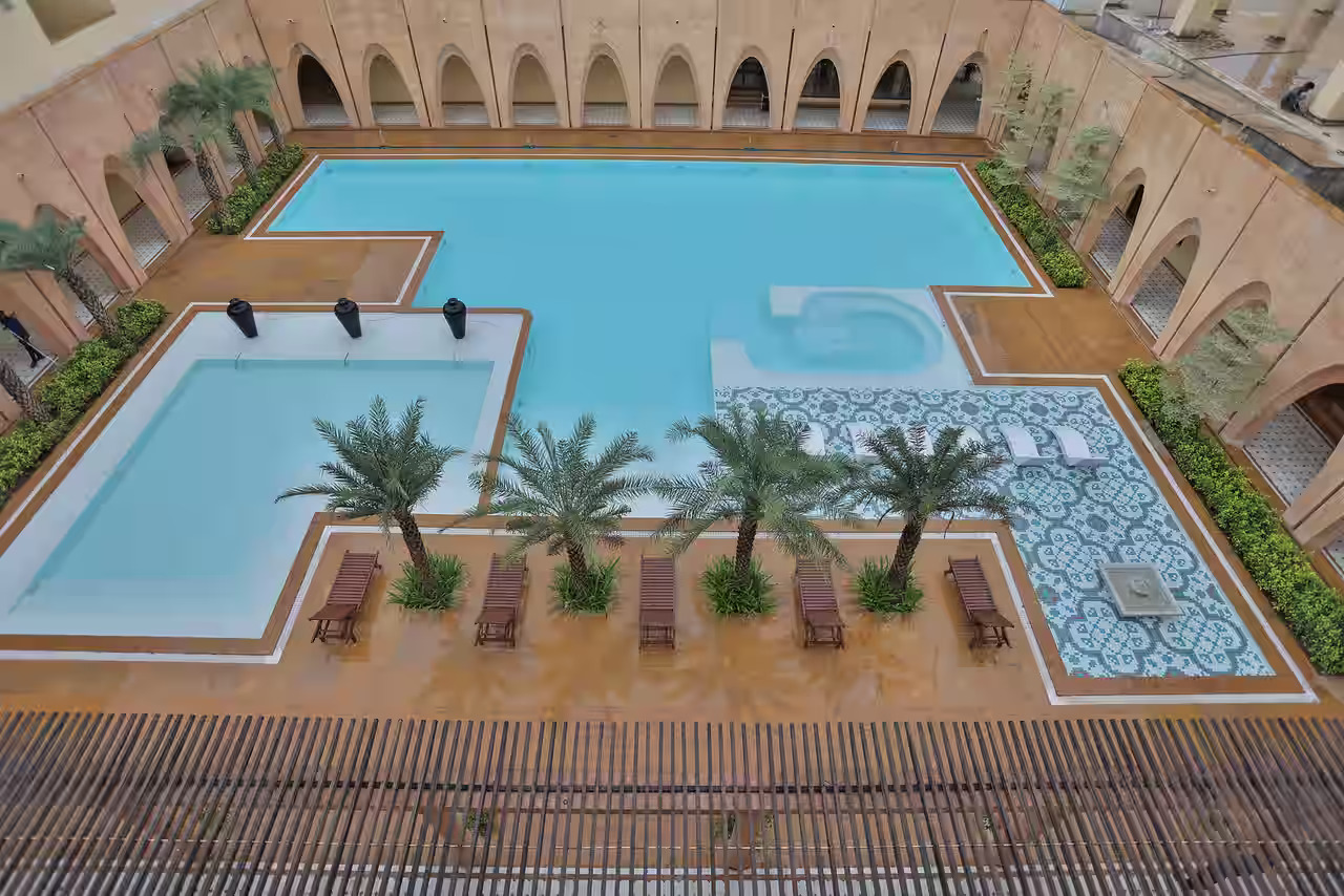 Time Square Club resort And Spa